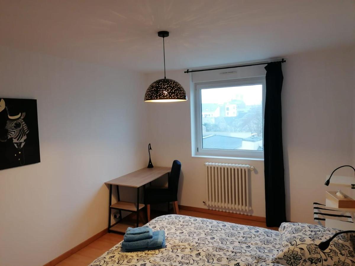 Ferienwohnung Chez La Vieille Cherbourg Exterior foto